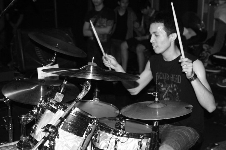 antok : drum